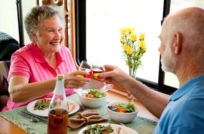 老人饮食养生 遵循“8不贪”原则
